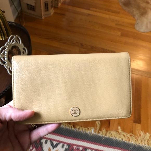 Chanel Bifold Long Caviar Leather Wallet - Picture 15 of 16